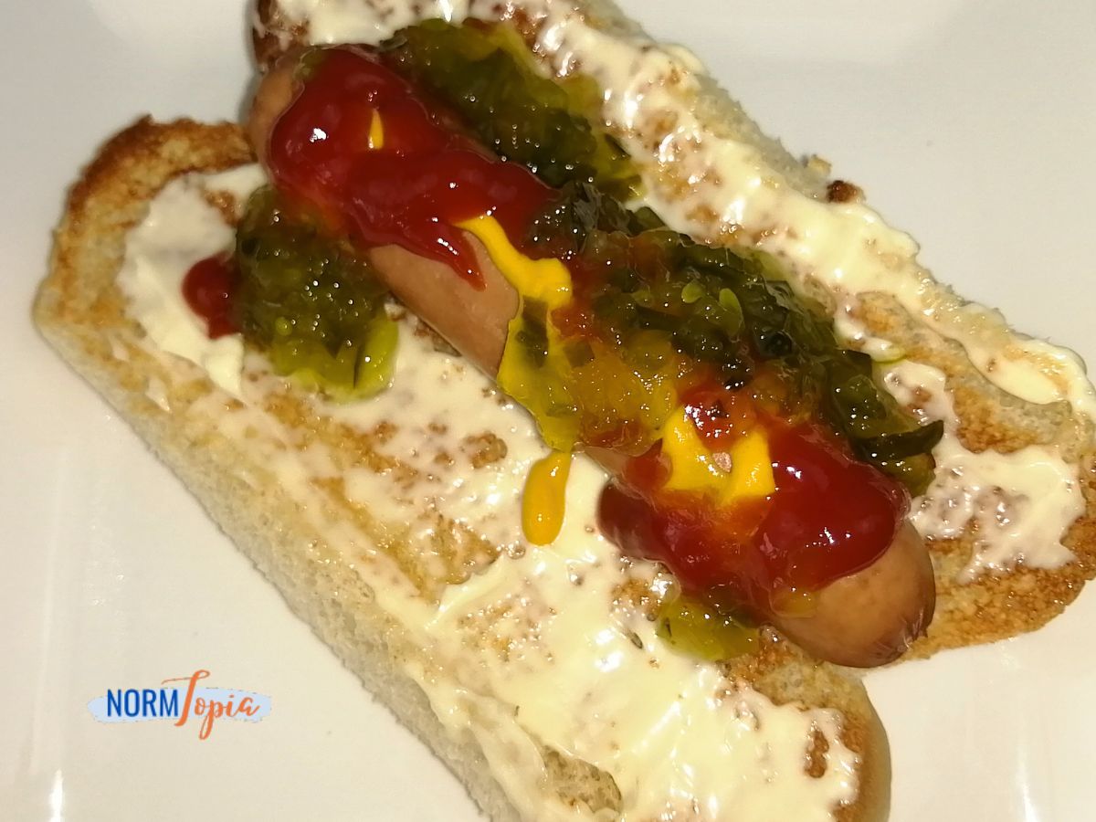Image showcasing Easy Hot Dog Recipe - NormTopia.com